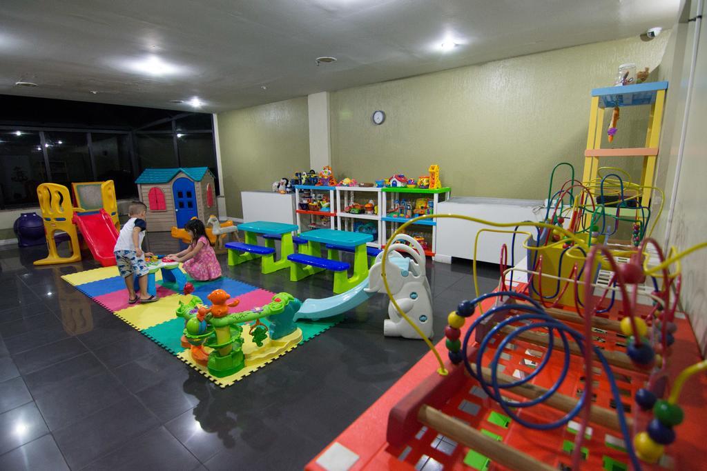 Marina Park Hotel Fortaleza  Eksteriør billede A playroom at a hospital in Thailand